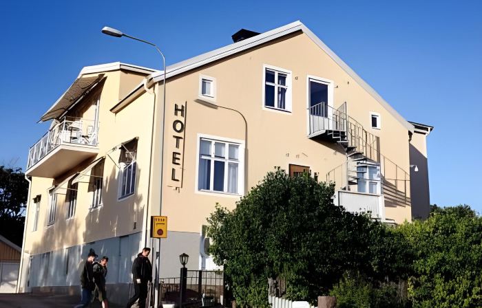Adels Hotel