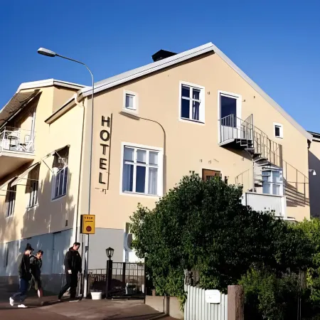 Adels Hotel