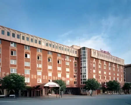 스칸딕 그랜드 외레브로 외레브로 호텔