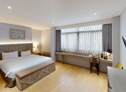 Beehive Boutique Hotel