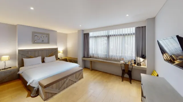 Beehive Boutique Hotel