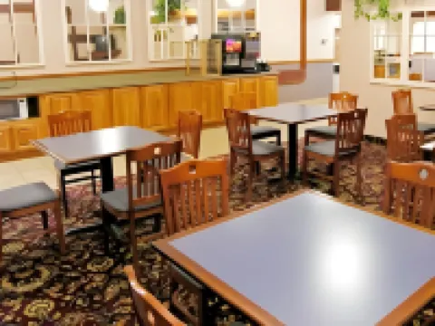 Lupine Inn