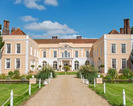 Hintlesham Hall Hotel イプスウィッチのホテル