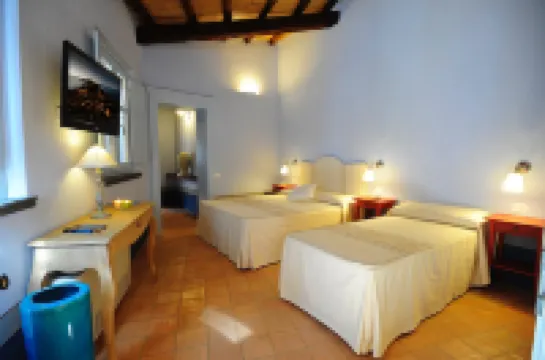 アクアエ シニス アルベルゴ ディフーゾ