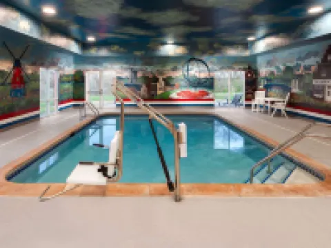 Links BOS Landen Hotel & Spa of Pella, Trademark by Wyndham Hotels in Pella