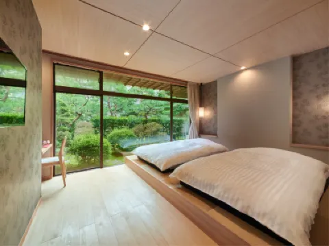 Awazuonsen Kitahachi Hoteles en 