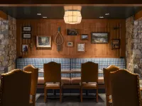 Wayfinder Bishop Hotels in Bishop