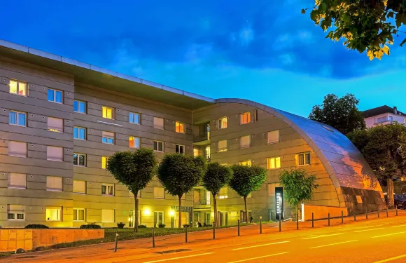 貝桑松城市舒適公寓酒店