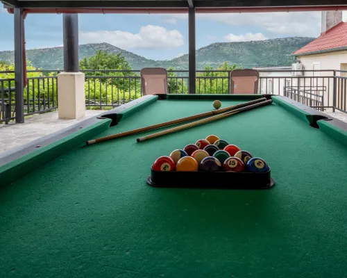 Dedina srića Hotels in Bribir