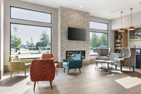 Comfort Inn Fairbanks Отели рядом с достопримечательностью «Заказник Френдс оф Кримерс Филд эт Кримерс Филд Мигратори Уотерфоул»