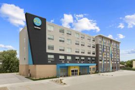Tru by Hilton Lincoln East