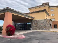 Fairfield Inn & Suites Phoenix South Mountain Area Hotels in Ahwatukee Foothills