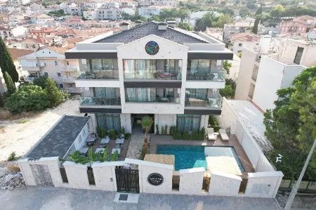 Ayayorgi̇ Homes & Hotels Отели рядом с достопримечательностью «Waterfont Cesme»