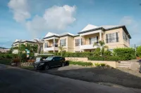 Colibri Court Hotels in Jolly Harbour