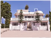 Hotel Lake Inn