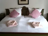 Ratskeller Hotels in Freienohl