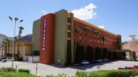 Railroad Pass Hotel and Casino Ramada by Wyndham Các khách sạn gần Boulder Beach Campground (Lake Mead National Recreation Area)