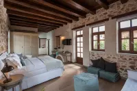 Serenissima Boutique Hotel - balcony
