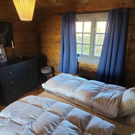 The Whole Beautiful Cabin With Jacuzzi – A Luxurious Getaway in Solberglia Отели в г. Трюсиль