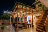 Moustache Agra - Hostels