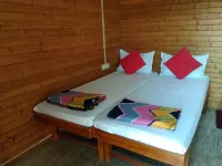 The Wood Beach House Hotels in Guhagar