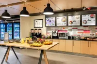 Aloft Columbia Harbison - breakfast