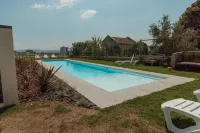 Home with a Pool by Vacationy - Pool