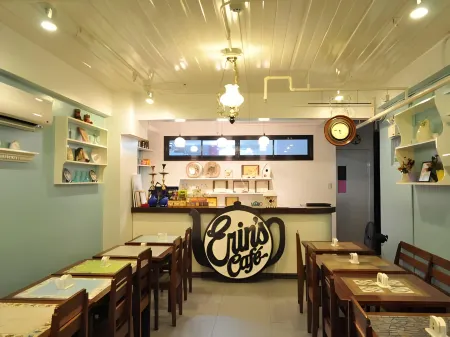 F2M Tower Отели рядом с достопримечательностью «Бикол Юниверсити Колледж оф Сайенс»