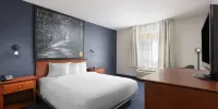 Super 8 by Wyndham Sainte Agathe des Monts - 1 Cama Queen E 1 Beliche, Suíte, Não Fumante