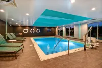 Tru by Hilton Wytheville - piscine