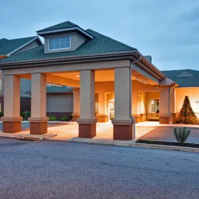 Homewood Suites by Hilton Lancaster Hotels near Lancaster Amtrak Station