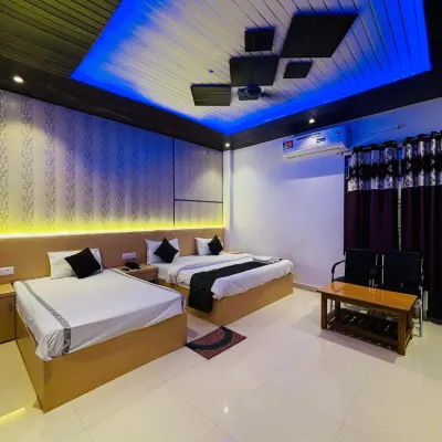 Hotel the Ramay Palace 아요다야 캔트 티라하 공원 주변 호텔