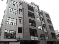 Kashi Stay Hotels near Neelkanth Mahadev temple