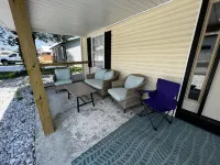 Full remodel  No trailering to the Windrock, Norris Lake and Trails close by. Hotels in Lake City