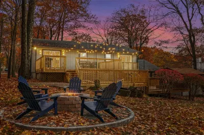 Heart of Pocono Mountains - Huge Yard - Game Rm <10 min to Kalahari & Casino Hotels near Martz Express