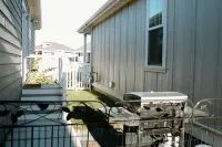 Cheerful three-bed home in new neighborhood