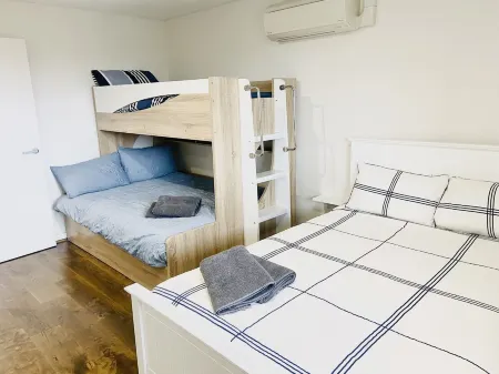 Shore Thing - Shoal Bay Отели рядом с достопримечательностью «Tomaree Head Summit walk»