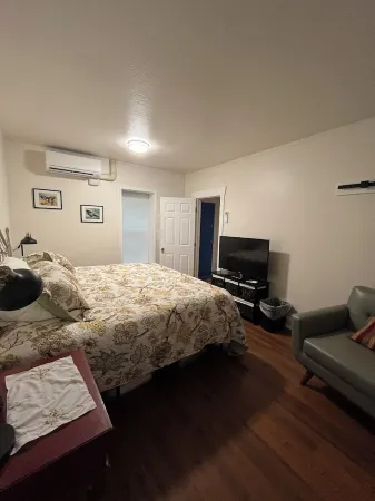 My Blue Haven is a Walkers Paradise 5 min to the Monument and 15 min to Downtown Отели рядом с достопримечательностью «Южная Дакота Скул оф Майнс & Текнолоджи»