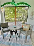 Walk to Beach Remodeled home, heated Pool w/ bonus Cabana Oasis! Free Bikes