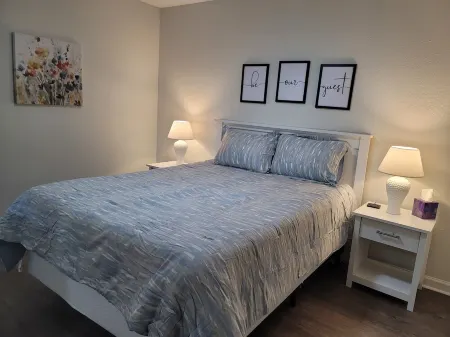 Auburn unit located less than 1 mile from university Отели рядом с достопримечательностью «Парк штата Чевакла»