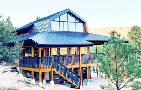 Luxury Cabin near National Parks w/ Hot Tub & Lake