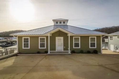 Right on the 21mm!! 3 bedroom 2 bath waterfront home with dock! In Redhead Cove!