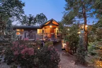 Enchanting, Secluded Idyllwild Home w/ Dramatic Views & Hot Tub! Pet Friendly!!