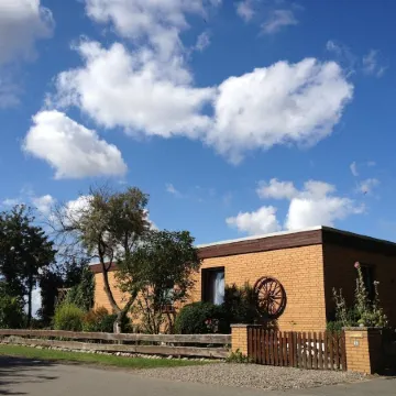 On the Wildly Romantic Natural Beach, Enchanting View, Cozy with Stove, Sauna