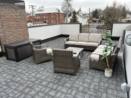 New Downtown Luxury Townhouse in Bourbon Country