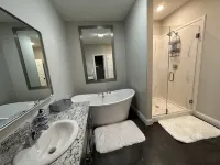 Beach Access, Sleeps 8, Pets-Yes! Blue Oak Cottage - Beach Supplies Included!