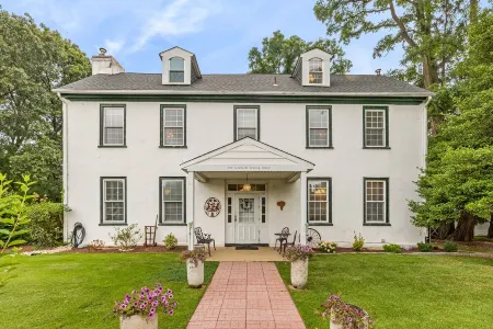 Stay in Historic Bucks County FarmhouseSleeps 18 -13 beds, 5 baths, 2 kitchens