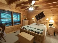 Log Cabin - Views of Nantahala National Forest - Hot Tub -Fire Pit-Pet Friendly Ξενοδοχεία στην πόλη Cowee