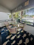 Shark Tooth Getaway - Homestays