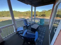 Sandy Paws Townhouse, Private Mini Water Park, Dog Friendly!